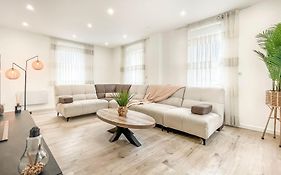 Homey Sakine- Proche Centre- Netflix- Wifi