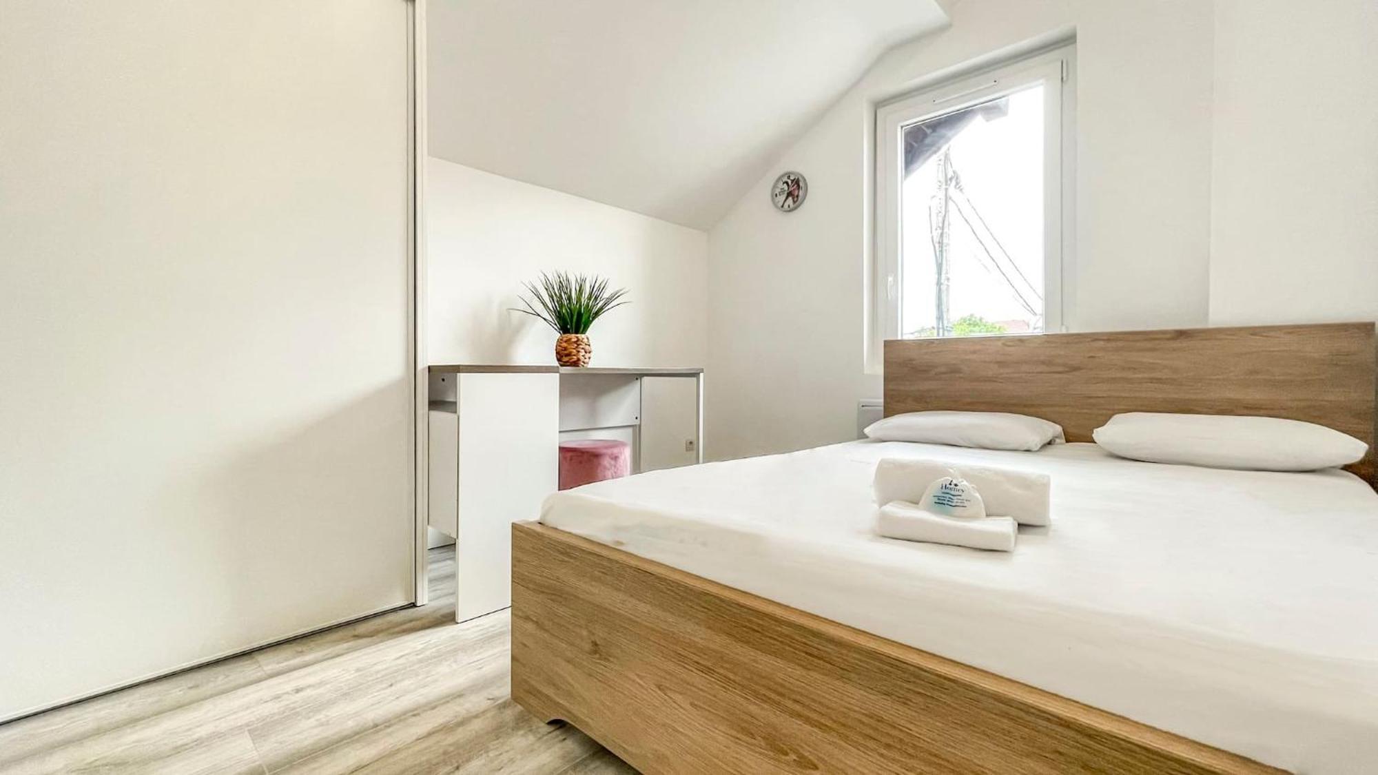 Homey Sakine- Proche Centre- Netflix- Wifi Cluses Extérieur photo