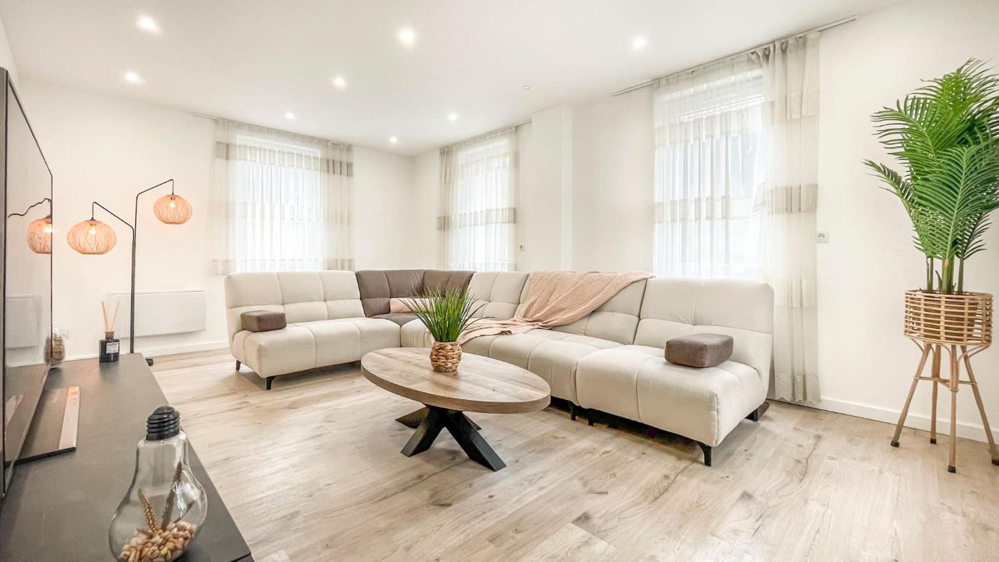 Homey Sakine- Proche Centre- Netflix- Wifi Cluses Extérieur photo